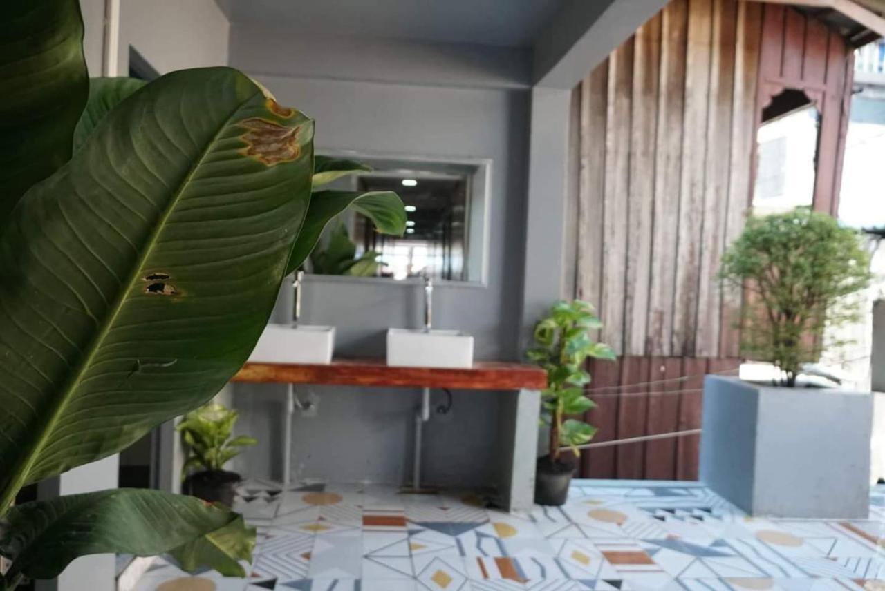 White Rose Guesthouse Kaoh Touch Exterior photo