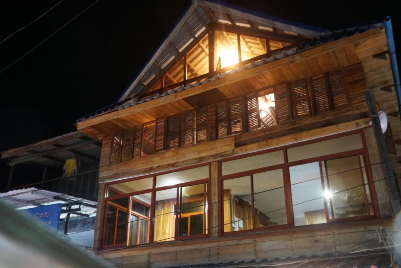 White Rose Guesthouse Kaoh Touch Exterior photo